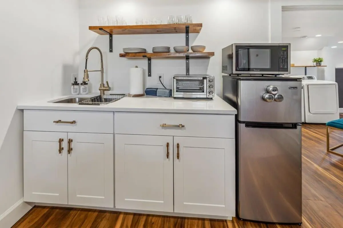 Stylish 2 Bedroom Apt Steps From Regis Tennyson St Denver United States